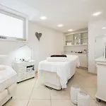 Апарт-отель Regina Hotelsuites