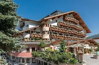 Regina Hotelsuites Lejlighedshotel 4*