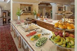 Regina Hotelsuites 아파트호텔 솔덴