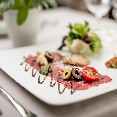 Regina Hotelsuites 아파트호텔 솔덴