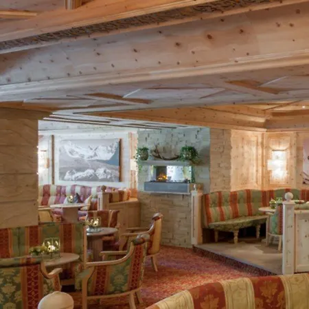 Regina Hotelsuites 솔덴