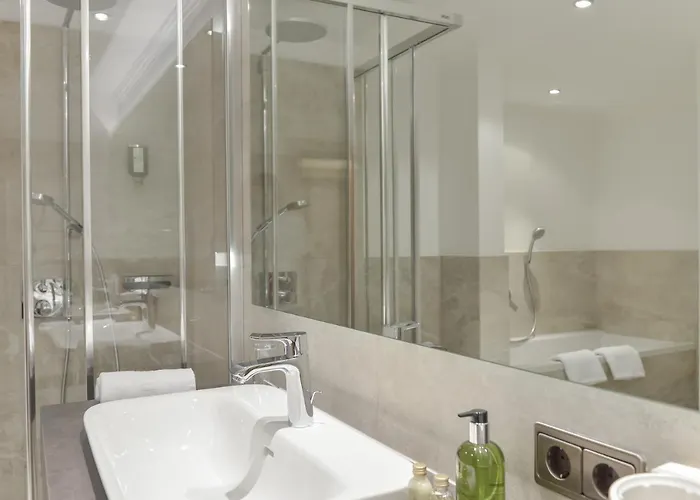 Regina Hotelsuites 索尔登