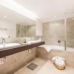 Regina Hotelsuites Appart hôtel 4*